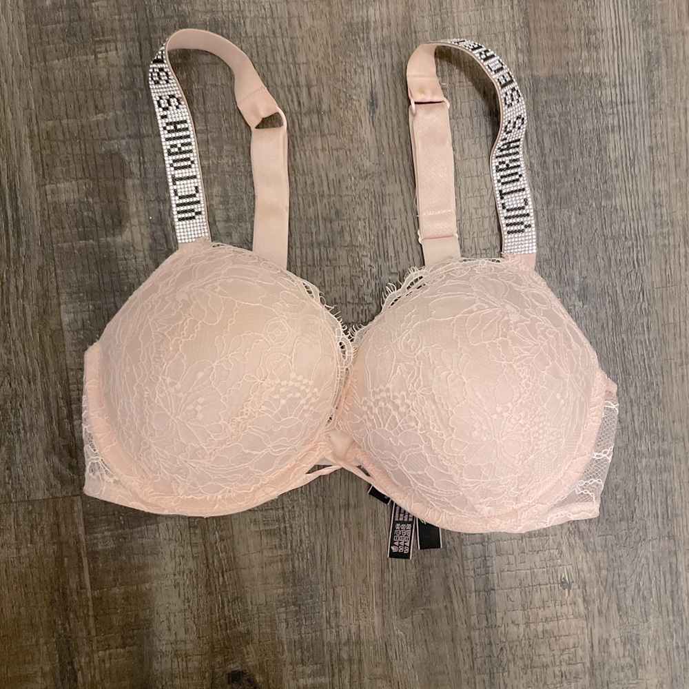VS Very Sexy Shine Strap Push-Up Bra